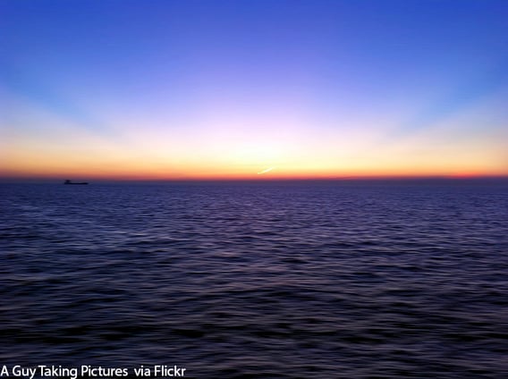 A summer sunset on the ocean 